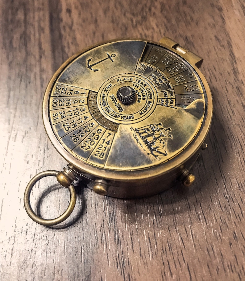 Personalized Antique Vintage Nautical Compass / 100 Years Calendar / Custom Engraving / With Leather Case Gift 