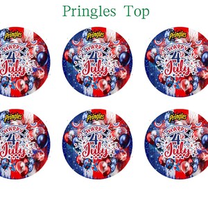 Pu&ograve; includere: Sei coperchi rotondi per lattine Pringles con un design patriottico per il 4 luglio. Ogni coperchio presenta uno schema di colori rosso, bianco e blu con palloncini, fuochi d'artificio e la scritta "Happy 4th of July". Il logo Pringles &egrave; visibile.