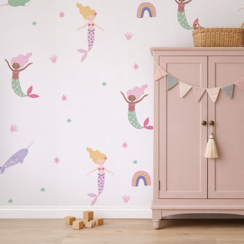 Lindas calcomanías de pared de sirenas para niñas ~ Calcomanías de pared bajo el mar para habitación infantil ~ Calcomanías de pared extraíbles para niñas ~ Idea de regalo para guardería infantil imagen 2