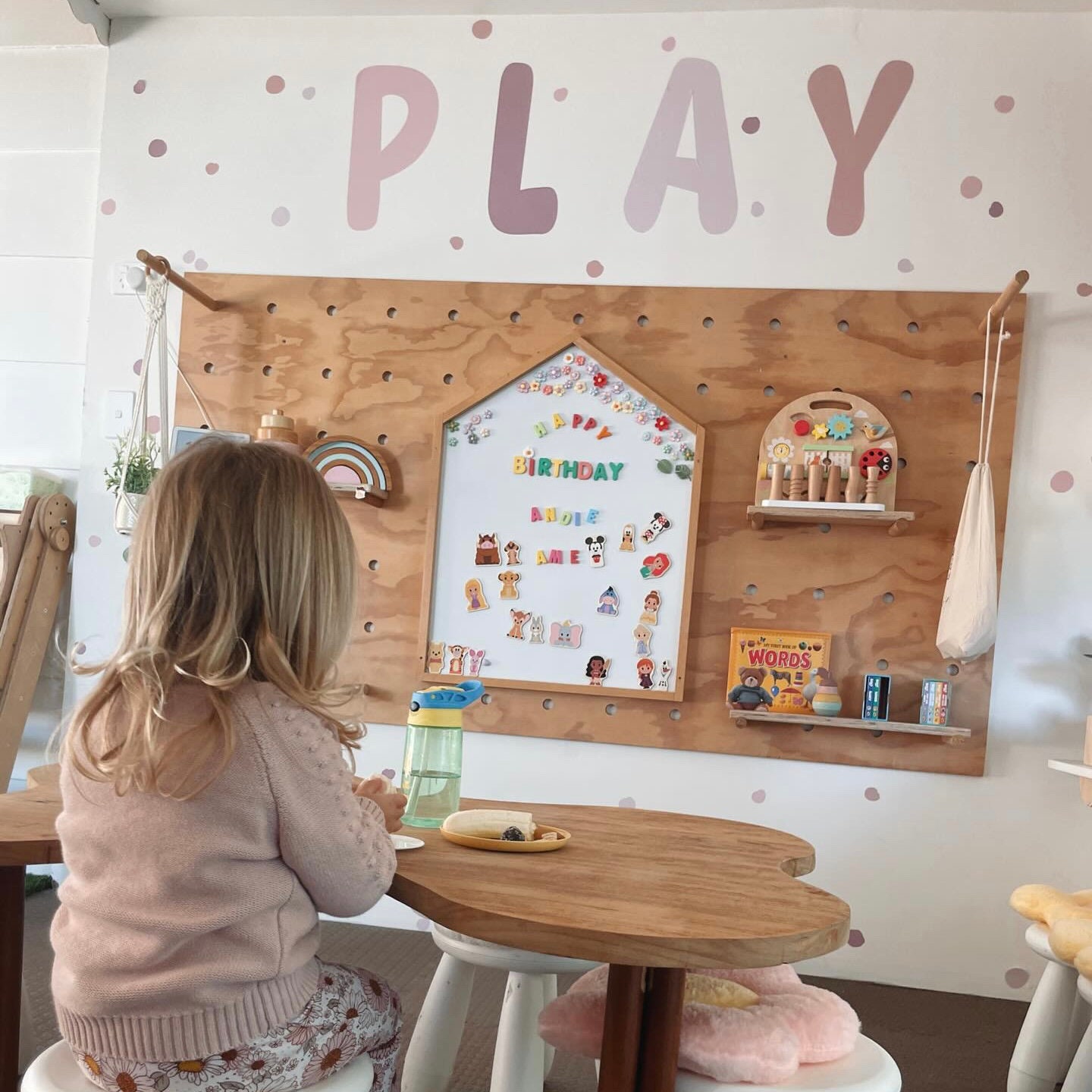 Décoration Murale Amusante Pour La Maternelle – Illuminez Votre Salle De Classe