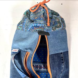 Handgemachte Yoga Tasche aus recyceltem Denim: Boho Patchwork Tasche mit Innenfach