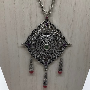 Lucky Brand Silver tone Openwork Dangle Beaded Pendant Necklace