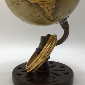 Vintage Monet Gold tone Romantic Detailed Oval Bangle Bracelet