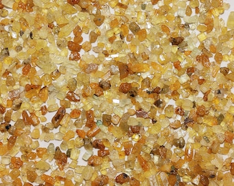 Aguamarina amarilla en bruto: cristal de heliodoro, piedra curativa