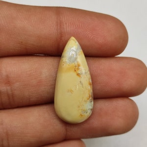 Natural yellow lemon chrysoprase cabochon rare lemon chrysoprase healing mineral stone highly smooth polished gemstone for jewelry M7065