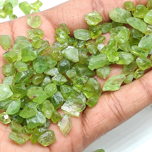 Wholesale Peridot Rough Natural Bright Green Peridot Rough Raw Crystal Healing Mineral Peridot Rough Small Ring Size Peridot Gemstone MV33