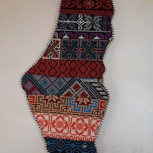 Tatreez Karte Wandbehang Made in Jordanien Palästinensische Hand Stickerei Design
