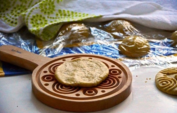 Moule à pain en bois et cercle à biscuits faits à la main en Jordanie,  fourniture de cuisine -  France