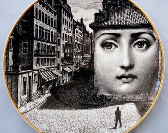 Piero Fornasetti Rosenthal Porcelain Plate, Themes & Variations, Motiv 19