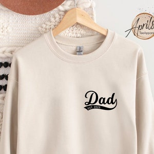 Dad Est Pocket Sweatshirt, Dad Sweatshirt, Gift For Dad, Gift For New Dad, New Dad Gift, Dad Hoodie, Custom Sweatshirt, Custom Dad Shirt