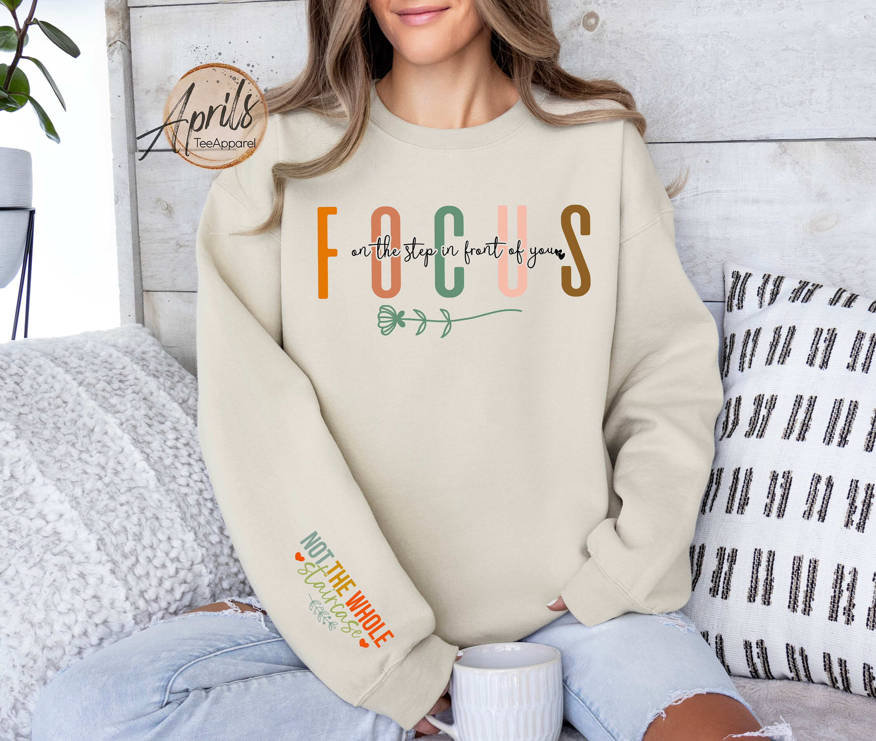 Never Lose Focus T-Shirt For Women - Camera Graphic Cute O-Neck Short Sleeve Top, Cotton Blend - View #9