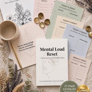Peut inclure: Un ensemble de documents imprimables pour le bien-être mental et les soins personnels. L'image présente un carnet intitulé "Mental Load Reset", des listes de tâches et des éléments décoratifs. La palette de couleurs comprend des pastels doux, des accents dorés et des illustrations botaniques.