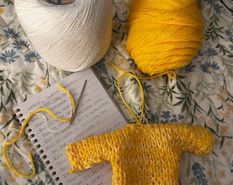 Molly’s Handmade Knit Sweater Ornament: Cozy Wizard Fan Gift English