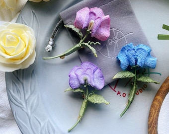 Micro Crochet Sweet Pea Brooch/Handmade Floral Pin/Gift for her|him/Wedding jewellery/Birth Flower Gift of April/Funeral brooch/Unique