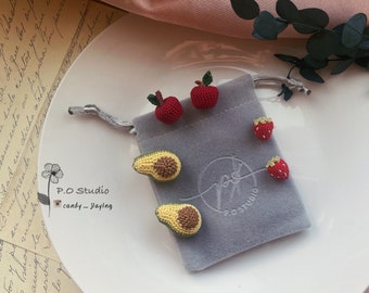 Crochet Fruits clous d’oreille, boucles d’oreilles crochet, Fraise, Pomme, Goujon d’oreille Avocat, Boucles d’oreilles fruits, fruits crochet, cadeau, bijoux faits à la main