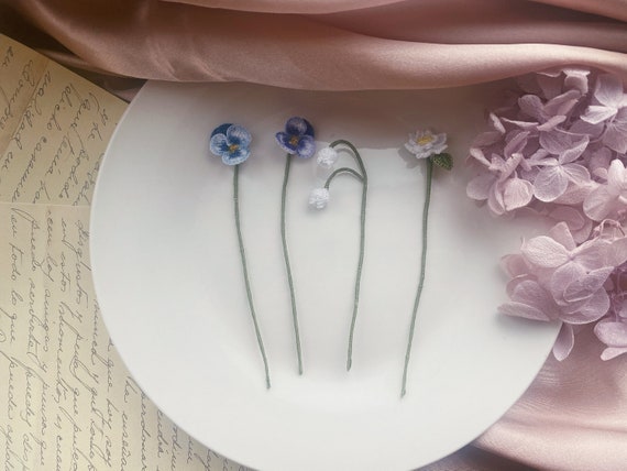 Mia Crystal Pansy Pin Mia Crystal Pansy Pin