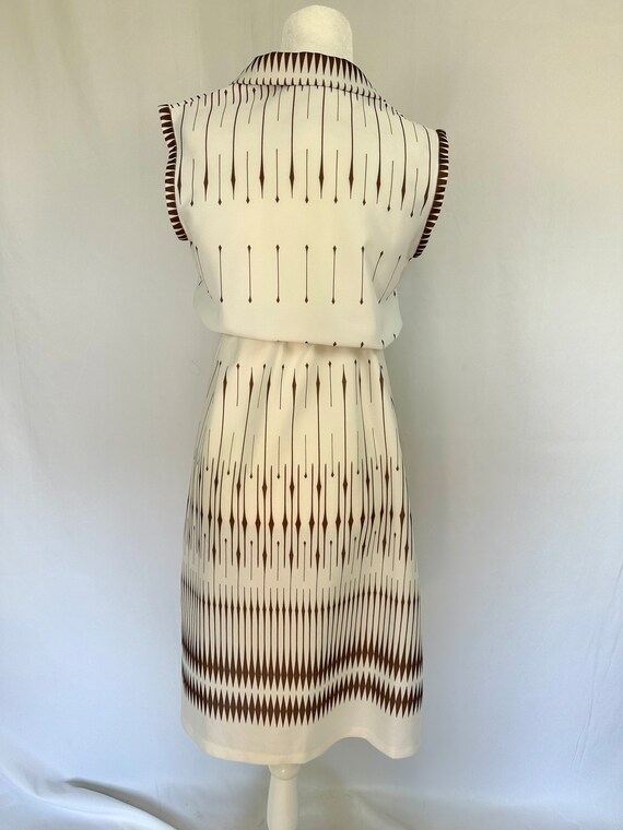 Vintage 1970’s Mod Patterned Dress - image 3