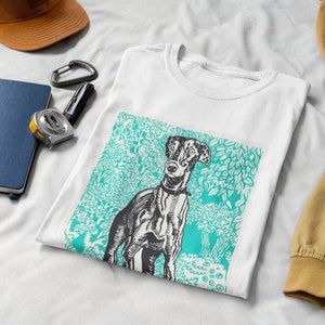 MORIZ JUNG - Greyhound - 100% Organic Cotton Unisex T-Shirt featuring a Vintage Animal Art - White / Vintage Beige