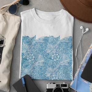 WILLIAM MORRIS - Blue Marigold - 100% Organic Cotton Unisex T-Shirt featuring Vintage Flower Textile Art - White / Vintage Beige