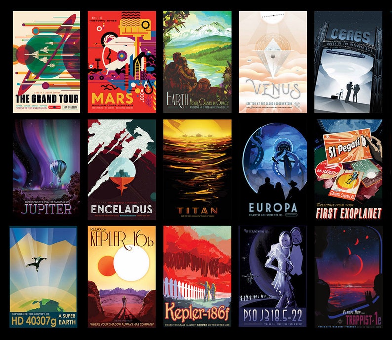Puede incluir: Una colecci&oacute;n de 12 p&oacute;sters de viaje de estilo retro que representan planetas, lunas y exoplanetas. Cada p&oacute;ster tiene un dise&ntilde;o &uacute;nico e incluye texto sobre el cuerpo celeste. Los p&oacute;sters est&aacute;n en un formato de cuadr&iacute;cula con un fondo negro.
