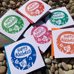 Tarjeta de felicitación de cumpleaños con canto de pájaro, impresa a mano, en blanco, con sobre, cumpleaños, círculo, burbuja de diálogo, envío gratuito en el Reino Unido