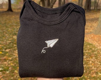 Paper Airplane Machine Embroidered Baby Clothes - Cute Mini Airplane Outfit - Embroidery Baby Shower Gift - Durable Baby Clothes - Soft Top