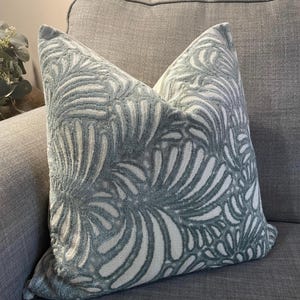 NEU! Sage Grün Abstrakt Floral Strukturierte Samt Designer Dekorative Kissenbezug - auf Creme Grund