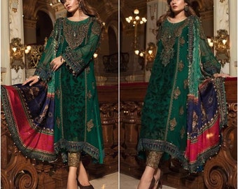 Beautiful Pictures Of Anchor Abdullah Sultan Wedding Reception Pakistani Bridal Dresses Party Wear Dresses Pakistani Dress Design