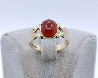 Ring gold 375 with agate signet ring size. 60