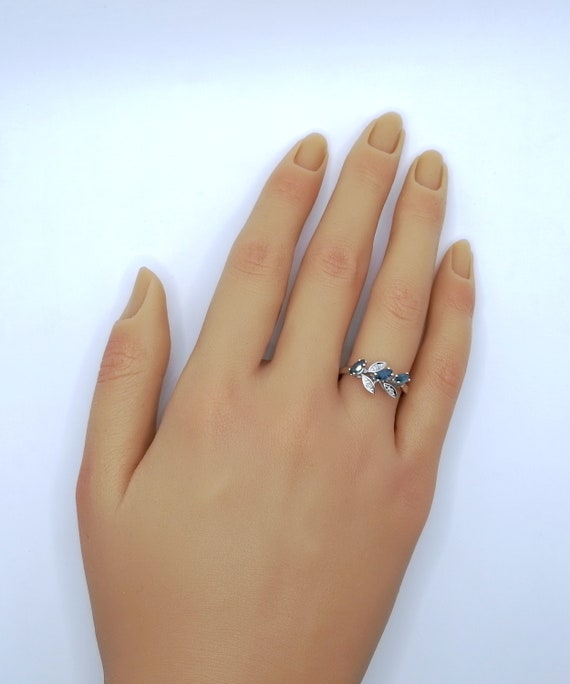 Ring Weißgold 585er mit Saphir und Diamanten - image 4