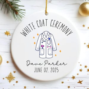 Ornament witte jasceremonie, witte jas aandenken, gepersonaliseerde nieuwe dokter cadeau, verpleging cadeau, aangepaste medisch student, arts-assistent