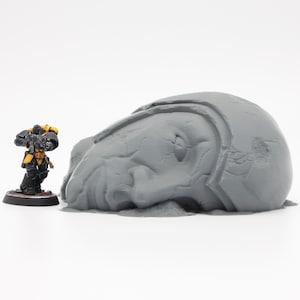 3D Printed Fallen Statue Head Scenery Scatter Terrain for 28mm DnD and Fantasy Miniature Wargaming