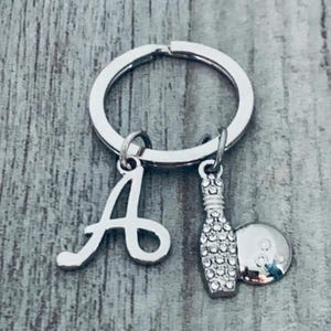 Bowling Keychain, Personalized Bowling Ball and Pin Charm Key Ring, Women&#39;s Bowling Team Gift, Bowler Jewelry Gift, Initial Keychain