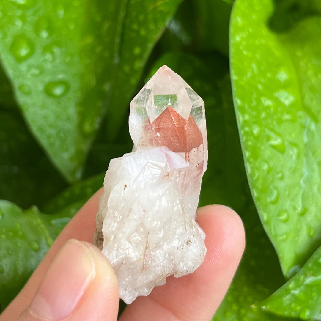 Pyramidal Quartz Natural Red Phantom Pyramid Quartz Tower Natural Mineral Reiki Healing ...