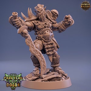 Fin&#39;gaa Stonefang - Bugbear Rogue - Unpainted Miniature