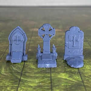 Headstones - 32mm Scale - Unpainted Miniature