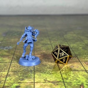 Male Diver - 32mm Scale - Unpainted Miniature