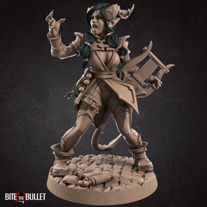 Tiefling Bard - 32mm, 35mm Scale - Unpainted Miniature