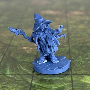 Halfling Wizard - 32mm, 35mm Scale - Unpainted Miniature for DnD, Pathfinder, Tabletop RPGs - Bite the Bullet