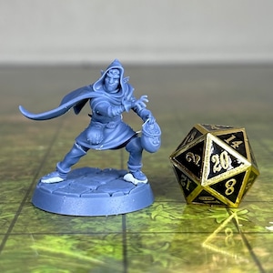 Thief Miniature - Halfing Rogue - 32mm Scale - Unpainted Miniature for DnD, Pathfinder, Tabletop RPGs - STL Miniatures