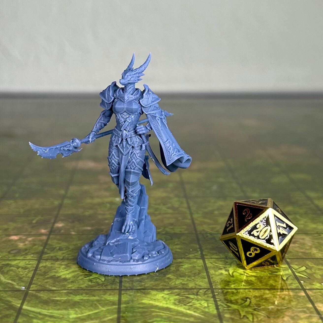 Arsha - Dragonborn Knight - Unpainted Miniature - Etsy
