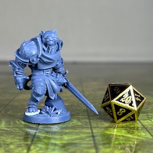 Tabaxi Paladin - 32mm, 35mm Scale - Unpainted Miniature for DnD, Pathfinder, Tabletop RPGs - Bite the Bullet