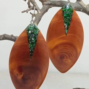 Wood earrings/ boho earrings/ dangle earrings/wood accessories/ wood unique earrings/ women earrings/ handmade wooden earrings/ gift for her