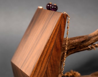 Sculptural Wooden Bag with Amethyst Clasp – Handcrafted Luxury Art Clutch
