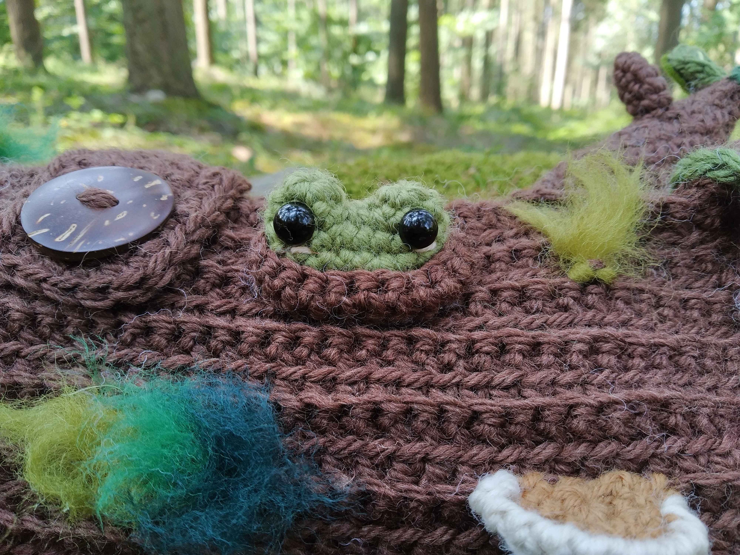 Tree Log Crossbody Bag, Mushroom, Frog, Forestcore, Nature Fashion