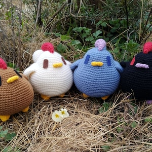 Crochet chickens, handmade amigurumi