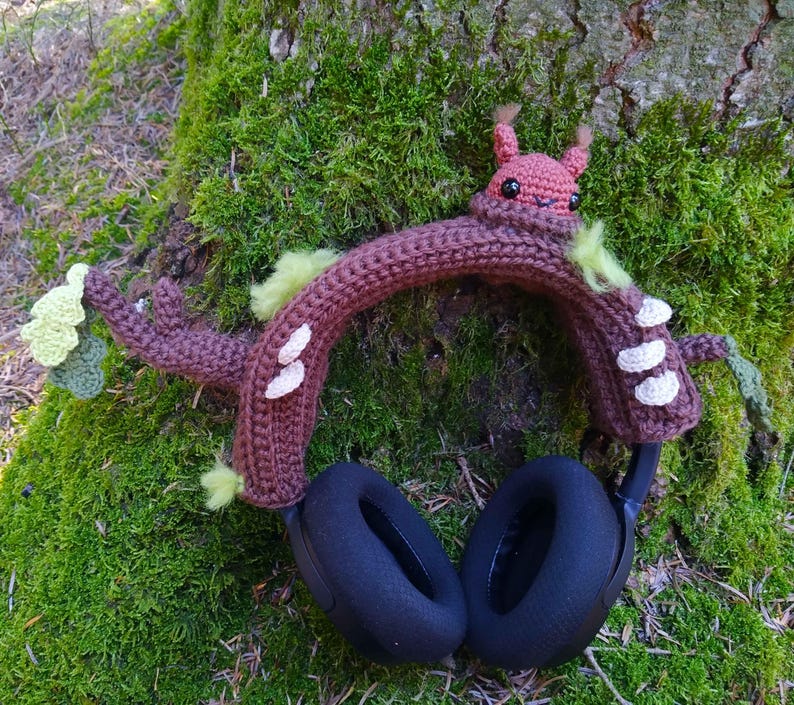 Woodland headphone cover, frog, mushroom, squirrel, nature, forestcore, crochet pattern (US, FR) image 4