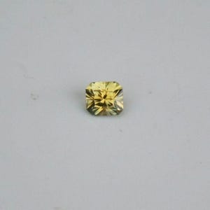 Green Hued Yellow Montana Sapphire