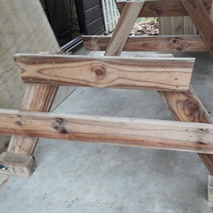 Six seater strong picnic table woodworking plans image 4