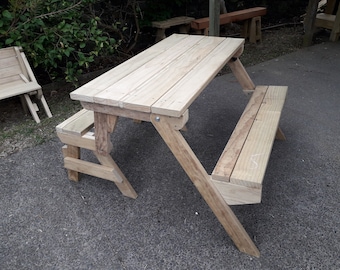 Folding picnic table to bench plans